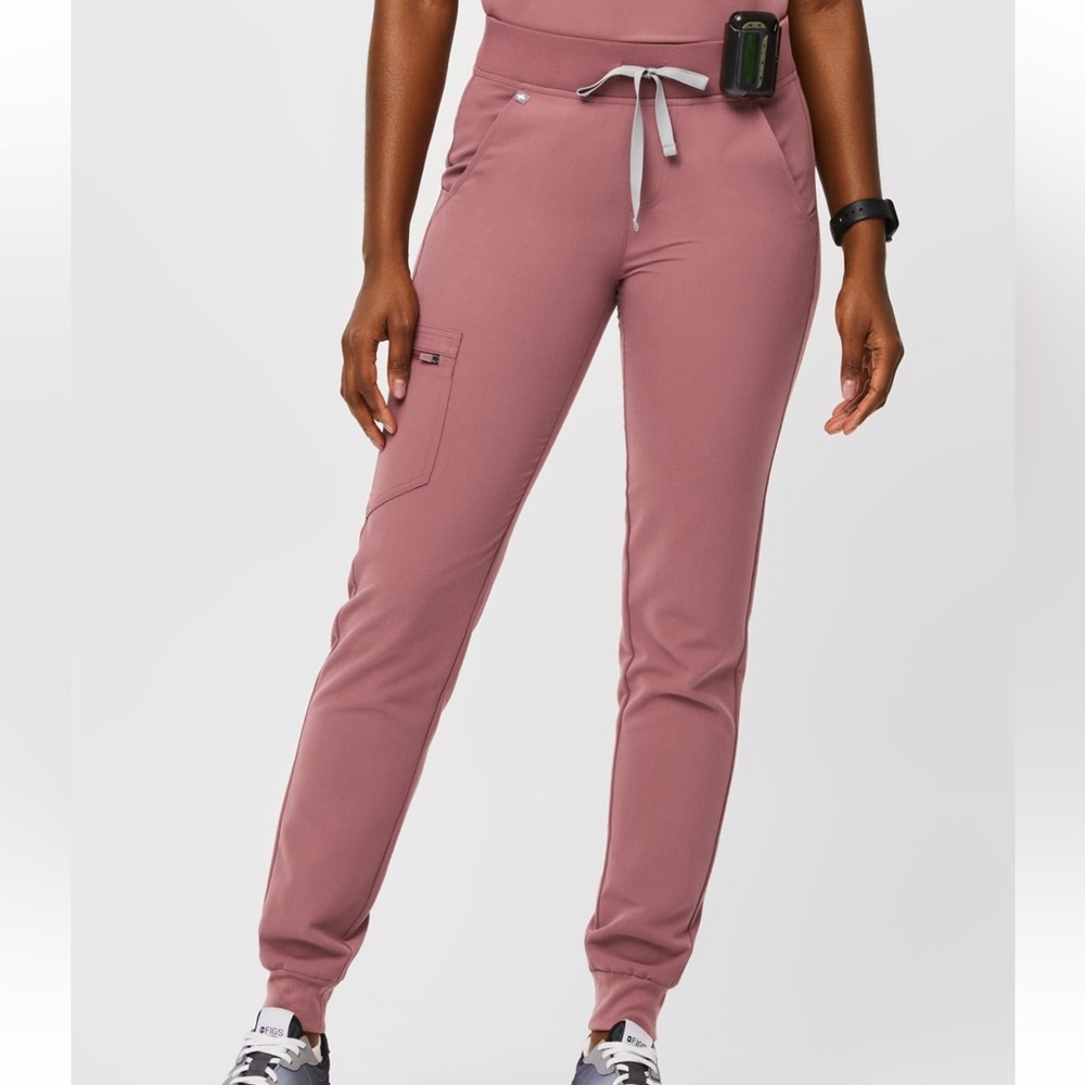 Figs Mauve Zamora Petite Jogger Scrub Pants (Petite Small)